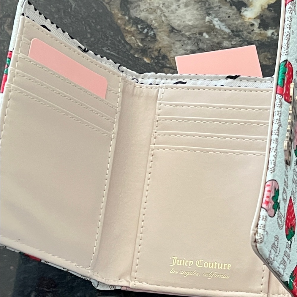 Juicy Couture Freshly Picked Double Sided Trifold Wallet with Heart Keychain - Picture 6 of 9